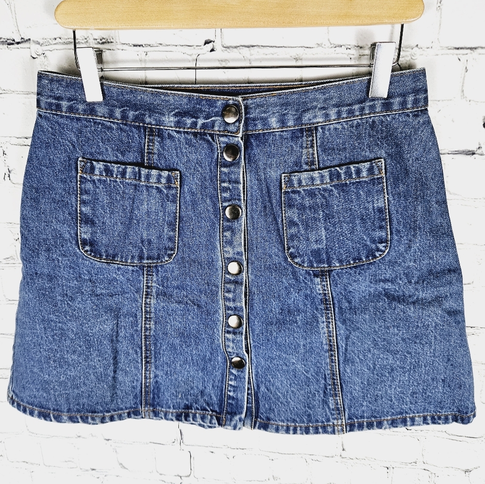 BDG URBAN OUTFITTERS | denim snap button jean skirt